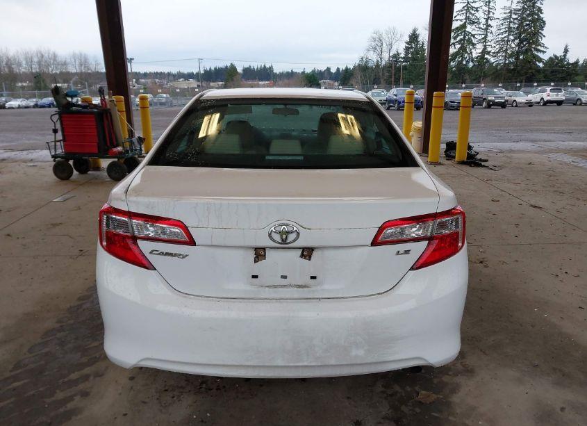 Photo 17 of 2014 Toyota Camry LE (VIN 4T4BF1FK7ER371390)