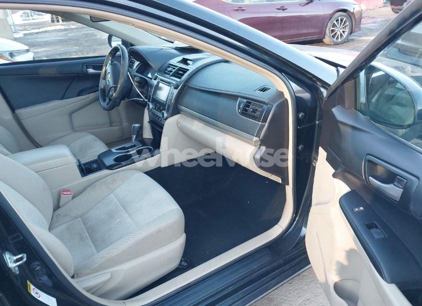 Photo 5 of 2014 Toyota Camry LE (VIN 4T4BF1FK7ER374757)