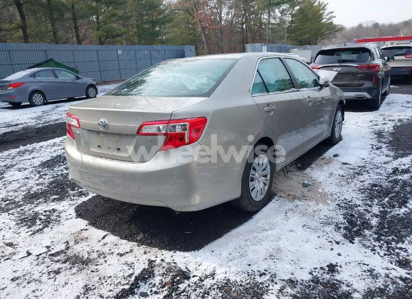Photo 4 of 2014 Toyota Camry LE (VIN 4T4BF1FK7ER399609)