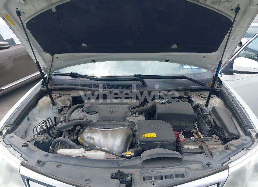 Photo 10 of 2014 Toyota Camry XLE (VIN 4T4BF1FK7ER434696)