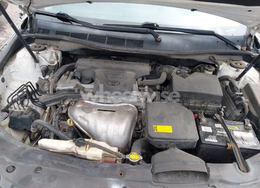 Photo 10 of 2015 Toyota Camry LE (VIN 4T4BF1FK7FR444940)