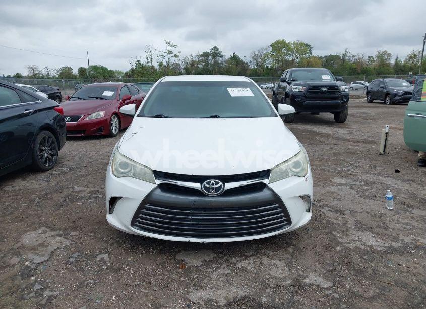 Photo 12 of 2015 Toyota Camry LE (VIN 4T4BF1FK7FR444940)