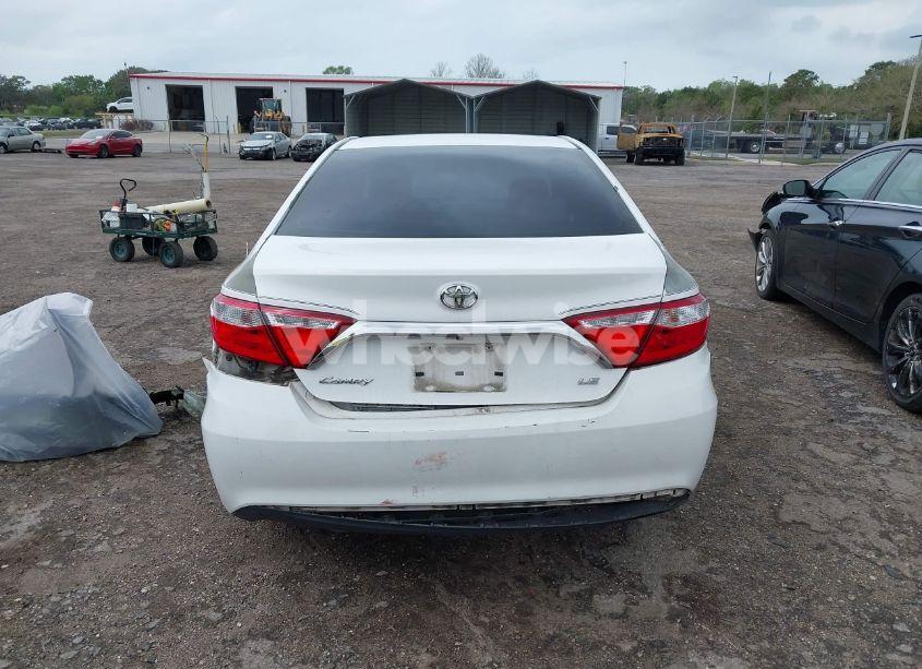 Photo 16 of 2015 Toyota Camry LE (VIN 4T4BF1FK7FR444940)