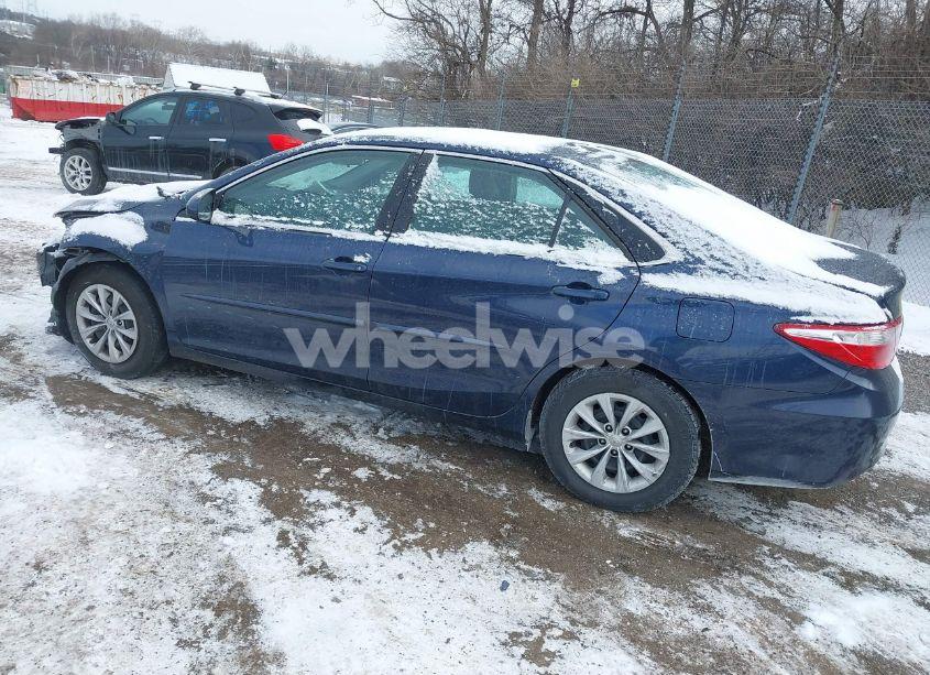 Photo 3 of 2015 Toyota Camry LE (VIN 4T4BF1FK7FR451905)