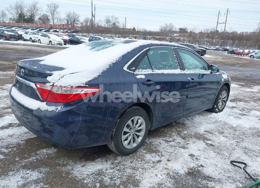 Photo 4 of 2015 Toyota Camry LE (VIN 4T4BF1FK7FR451905)