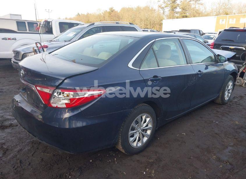 Photo 4 of 2015 Toyota Camry LE (VIN 4T4BF1FK7FR456537)