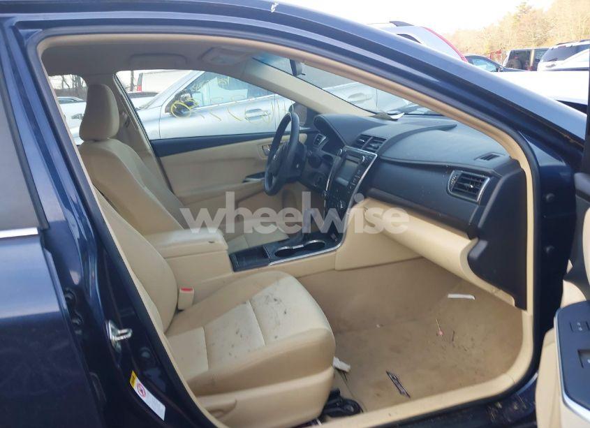 Photo 5 of 2015 Toyota Camry LE (VIN 4T4BF1FK7FR456537)