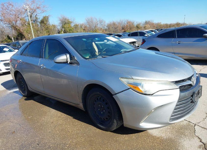 Photo 13 of 2015 Toyota Camry LE (VIN 4T4BF1FK7FR462208)