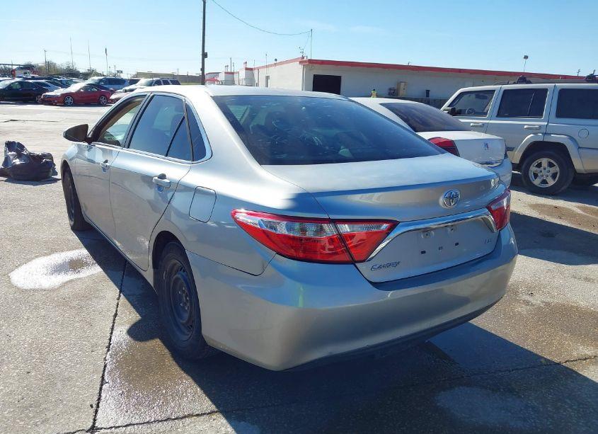 Photo 3 of 2015 Toyota Camry LE (VIN 4T4BF1FK7FR462208)