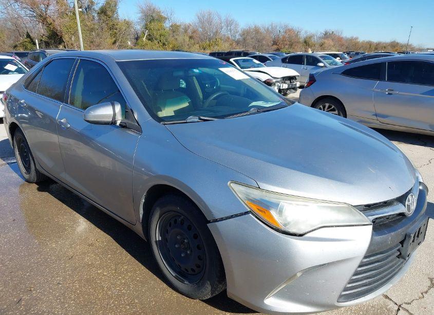 Photo 6 of 2015 Toyota Camry LE (VIN 4T4BF1FK7FR462208)