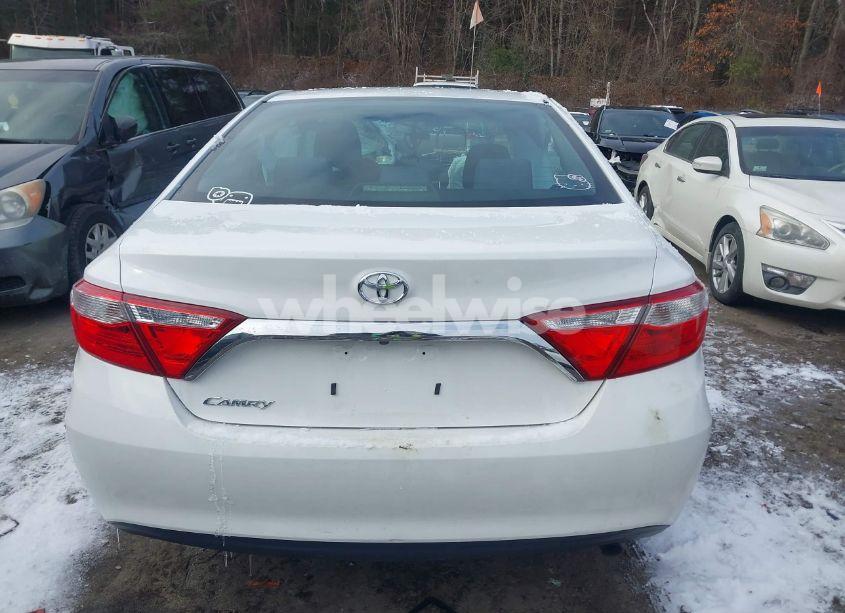 Photo 16 of 2015 Toyota Camry LE (VIN 4T4BF1FK7FR487996)