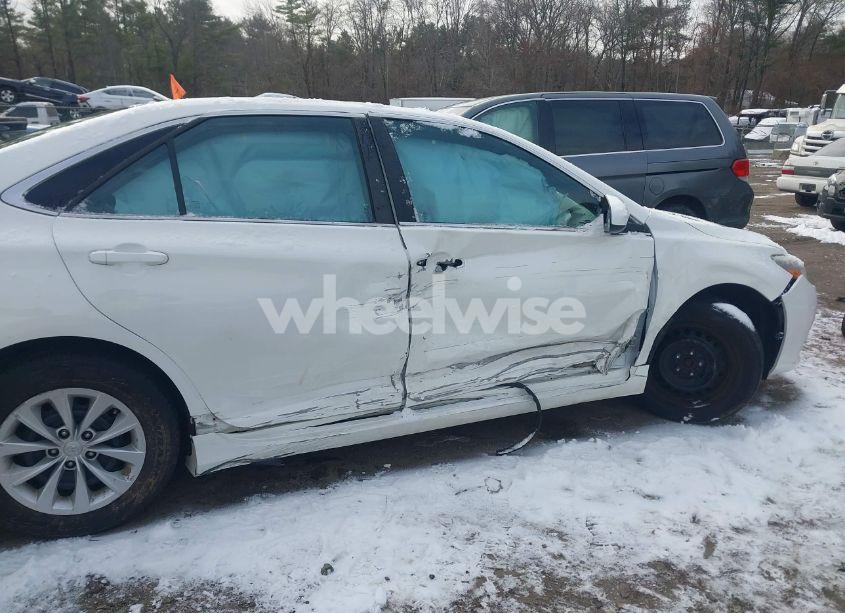 Photo 6 of 2015 Toyota Camry LE (VIN 4T4BF1FK7FR487996)