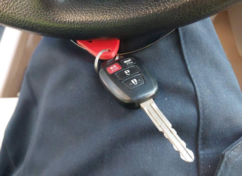 Photo 11 of 2015 Toyota Camry LE (VIN 4T4BF1FK7FR500228)