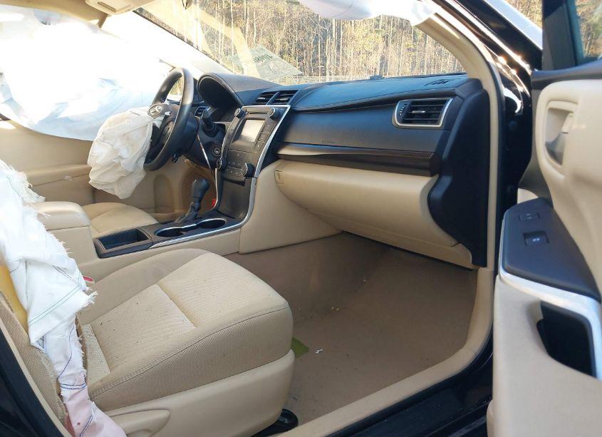 Photo 5 of 2015 Toyota Camry LE (VIN 4T4BF1FK7FR500228)