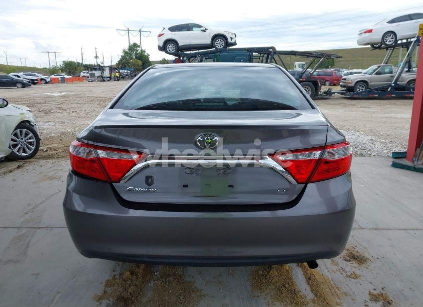 Photo 17 of 2015 Toyota Camry LE (VIN 4T4BF1FK7FR511701)