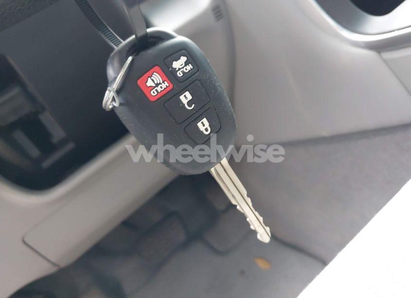 Photo 11 of 2016 Toyota Camry LE (VIN 4T4BF1FK7GR549155)