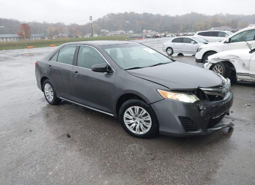 2012 Toyota Camry LE (VIN 4T4BF1FK8CR171082) main photo