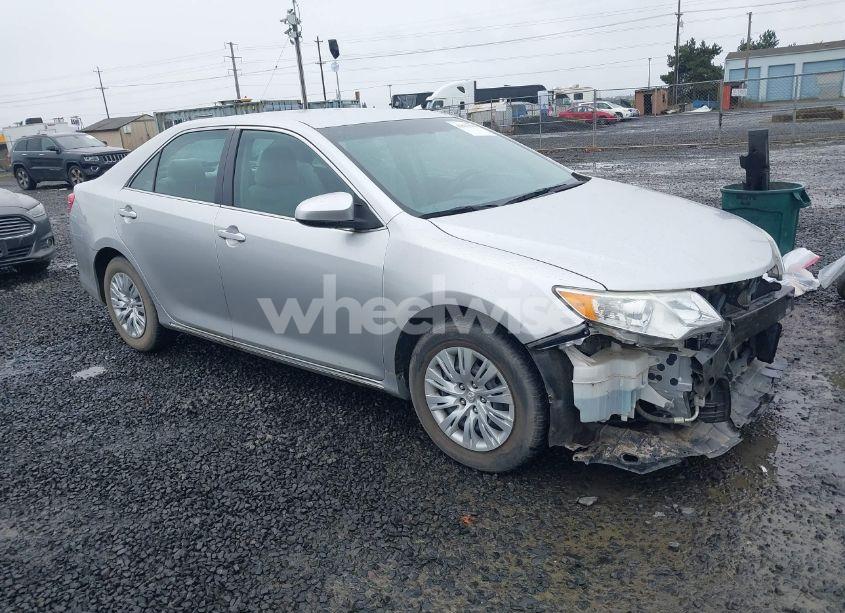2012 Toyota Camry LE (VIN 4T4BF1FK8CR197374) main photo
