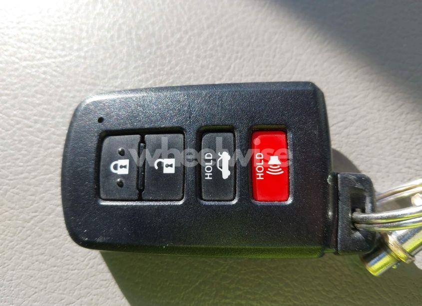 Photo 11 of 2012 Toyota Camry XLE (VIN 4T4BF1FK8CR206834)