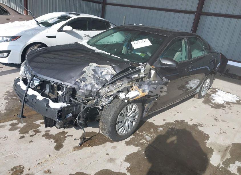 Photo 2 of 2012 Toyota Camry LE (VIN 4T4BF1FK8CR242572)