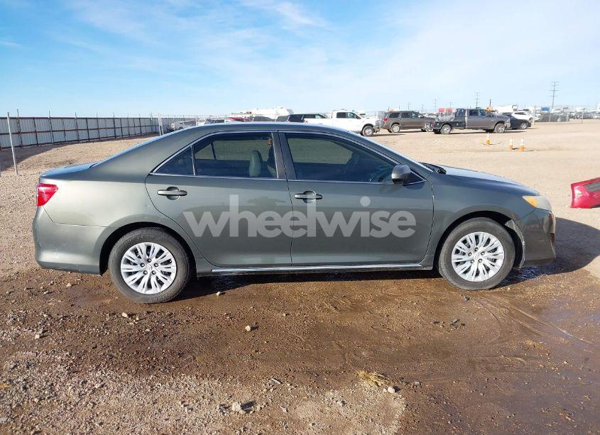 Photo 13 of 2013 Toyota Camry LE (VIN 4T4BF1FK8DR279932)
