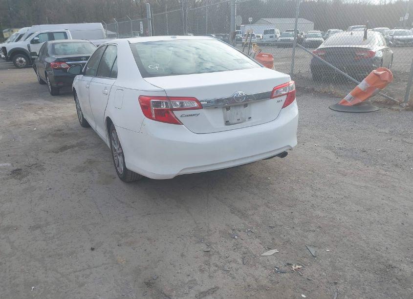Photo 3 of 2013 Toyota Camry XLE (VIN 4T4BF1FK8DR286301)