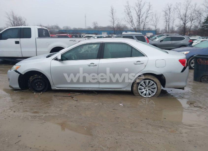 Photo 14 of 2013 Toyota Camry LE (VIN 4T4BF1FK8DR298528)