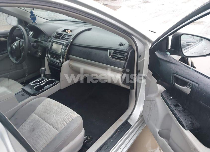 Photo 5 of 2013 Toyota Camry LE (VIN 4T4BF1FK8DR298528)