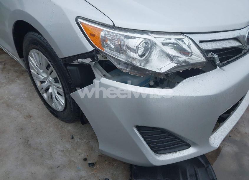 Photo 6 of 2013 Toyota Camry LE (VIN 4T4BF1FK8DR301847)