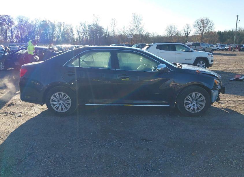 Photo 13 of 2013 Toyota Camry LE (VIN 4T4BF1FK8DR302643)