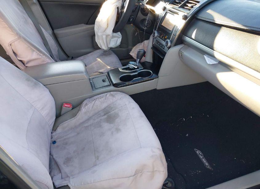 Photo 5 of 2013 Toyota Camry LE (VIN 4T4BF1FK8DR302643)