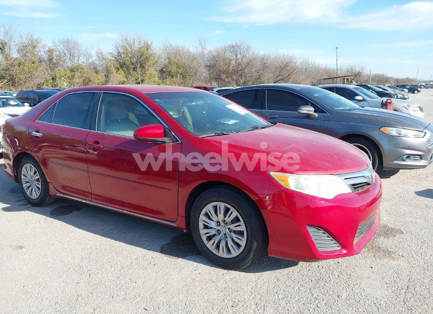 Photo 13 of 2014 Toyota Camry LE (VIN 4T4BF1FK8ER338558)