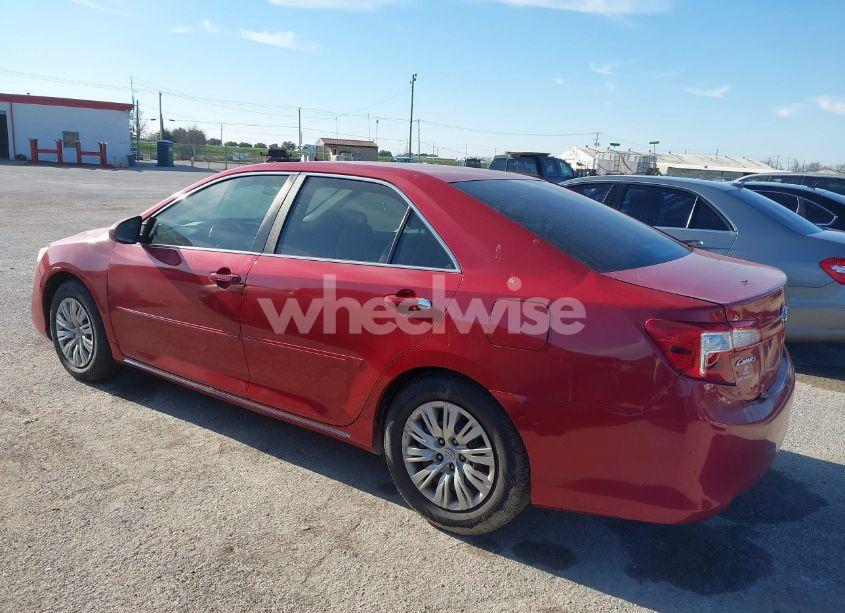 Photo 14 of 2014 Toyota Camry LE (VIN 4T4BF1FK8ER338558)