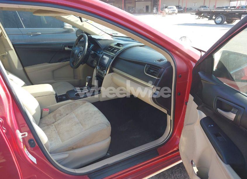 Photo 5 of 2014 Toyota Camry LE (VIN 4T4BF1FK8ER338558)