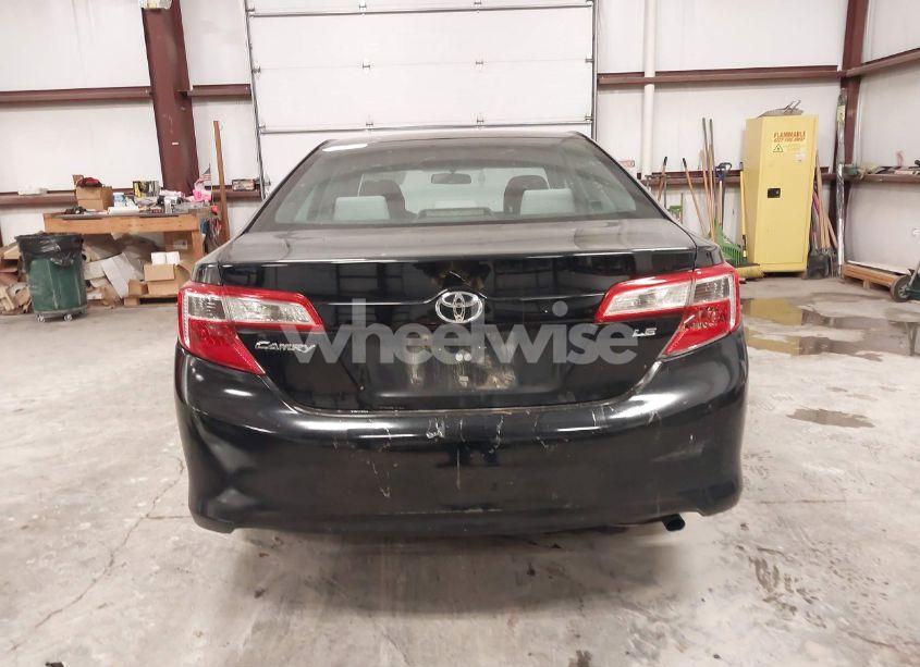 Photo 16 of 2014 Toyota Camry LE (VIN 4T4BF1FK8ER339905)