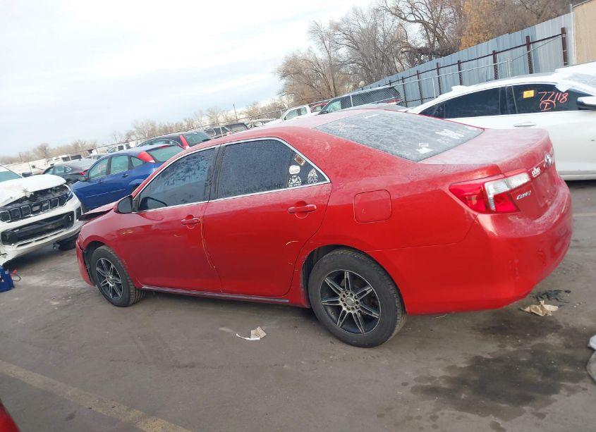 Photo 14 of 2014 Toyota Camry LE (VIN 4T4BF1FK8ER352640)