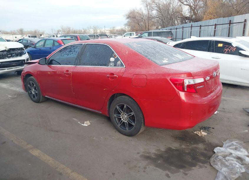 Photo 3 of 2014 Toyota Camry LE (VIN 4T4BF1FK8ER352640)