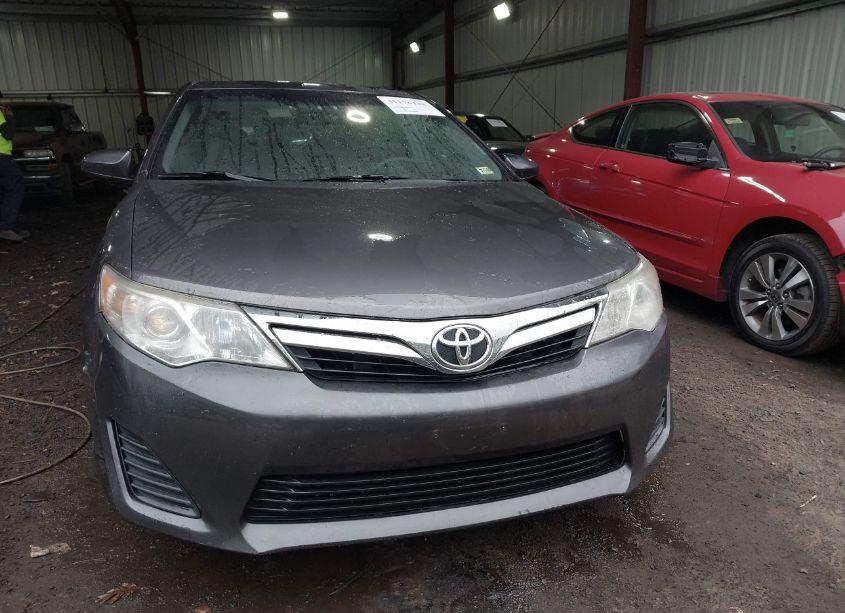 Photo 12 of 2014 Toyota Camry LE (VIN 4T4BF1FK8ER353061)