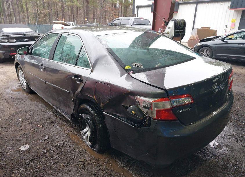 Photo 3 of 2014 Toyota Camry LE (VIN 4T4BF1FK8ER353061)