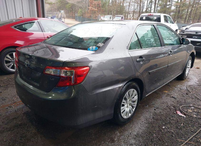 Photo 4 of 2014 Toyota Camry LE (VIN 4T4BF1FK8ER353061)