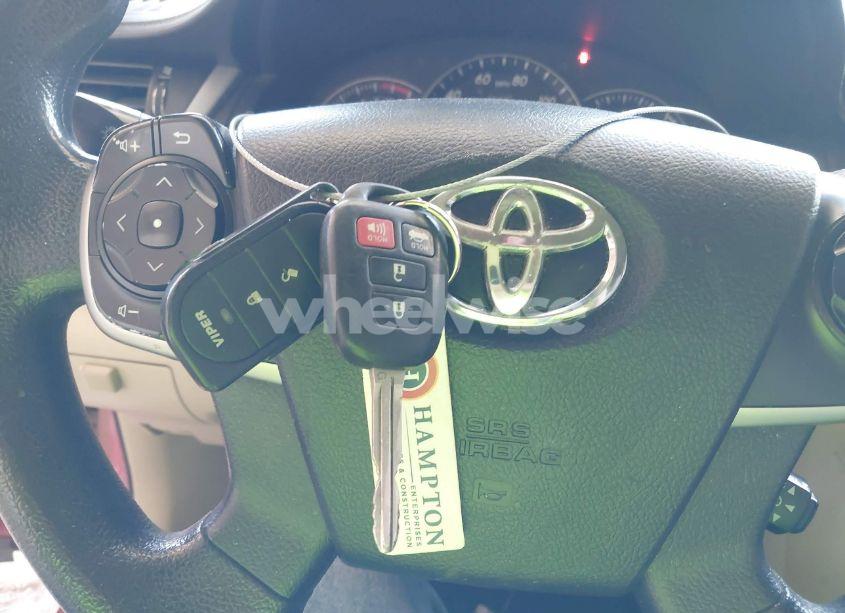 Photo 11 of 2014 Toyota Camry LE (VIN 4T4BF1FK8ER357711)