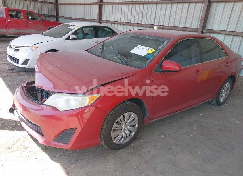 Photo 2 of 2014 Toyota Camry LE (VIN 4T4BF1FK8ER357711)