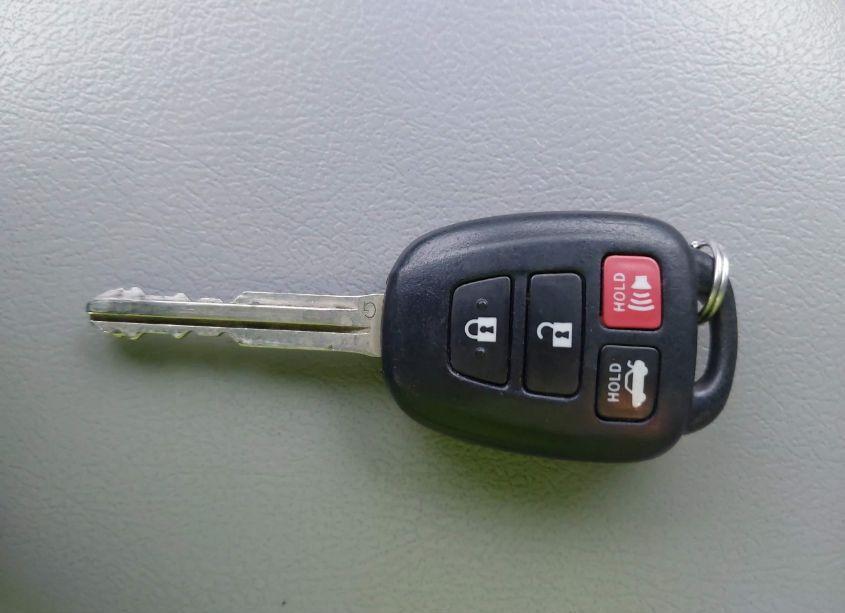 Photo 11 of 2014 Toyota Camry LE (VIN 4T4BF1FK8ER376937)