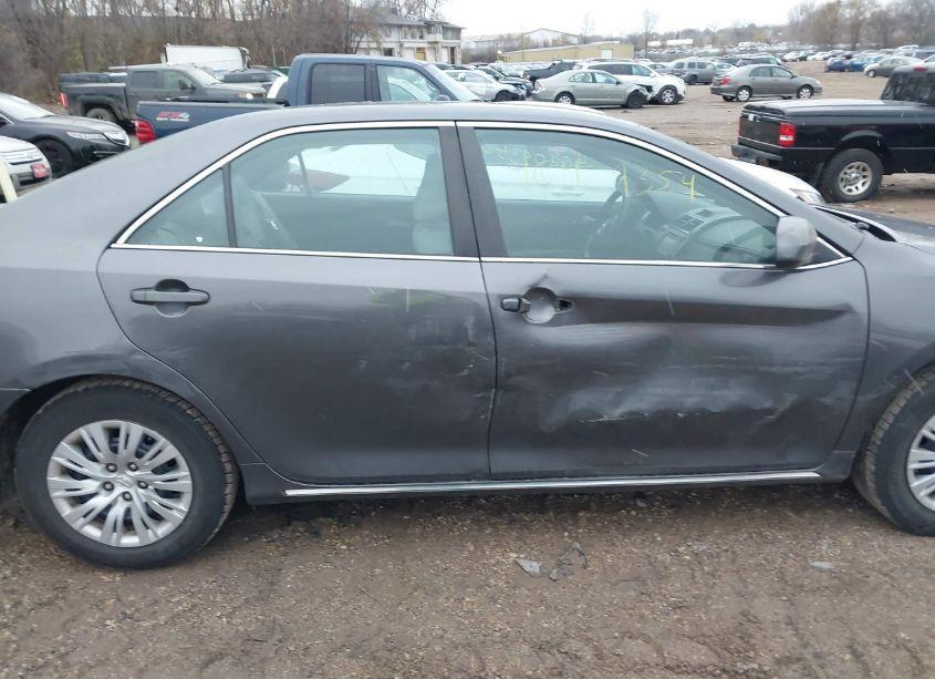 Photo 13 of 2014 Toyota Camry LE (VIN 4T4BF1FK8ER376937)