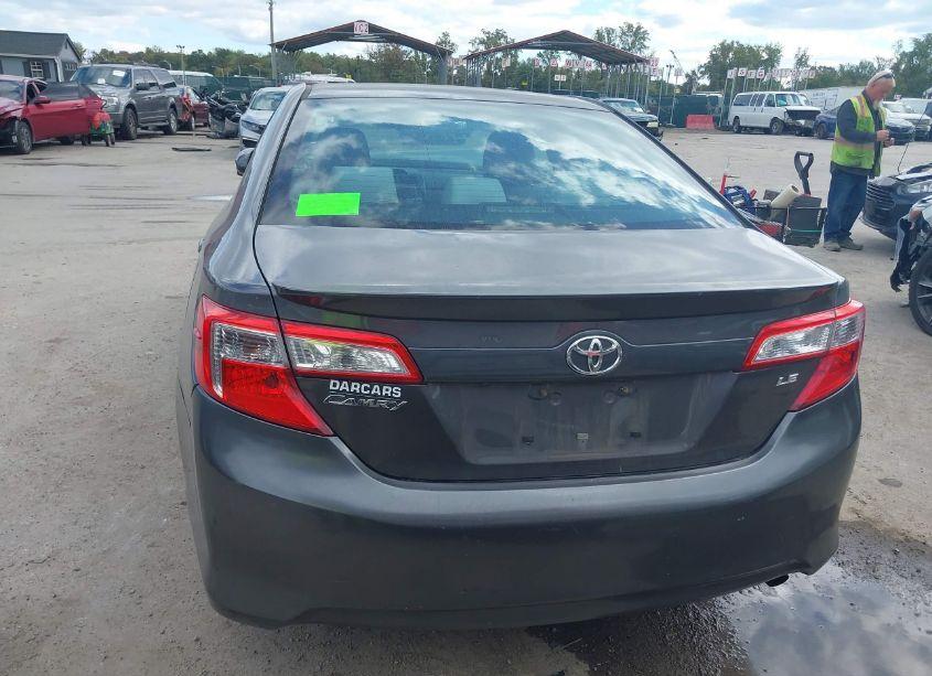Photo 16 of 2014 Toyota Camry LE (VIN 4T4BF1FK8ER394760)
