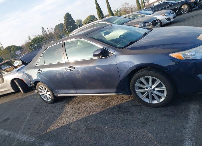 Photo 13 of 2014 Toyota Camry XLE (VIN 4T4BF1FK8ER396444)