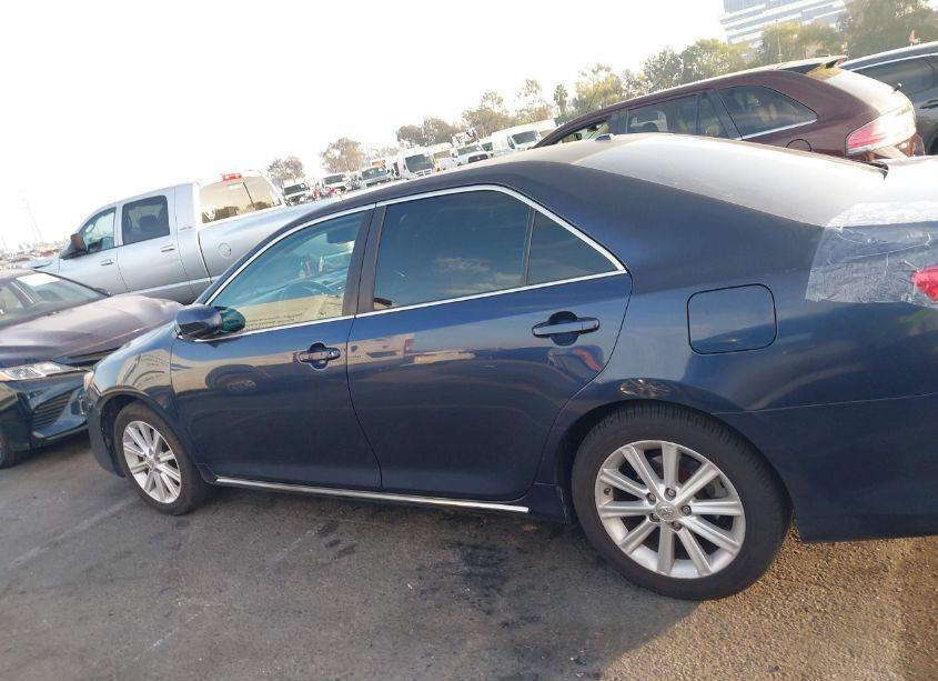 Photo 14 of 2014 Toyota Camry XLE (VIN 4T4BF1FK8ER396444)