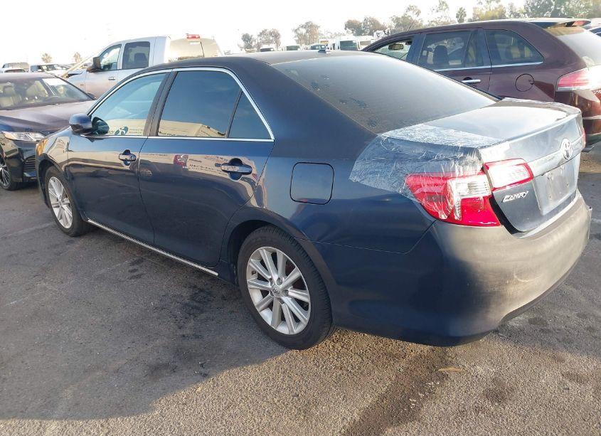 Photo 3 of 2014 Toyota Camry XLE (VIN 4T4BF1FK8ER396444)