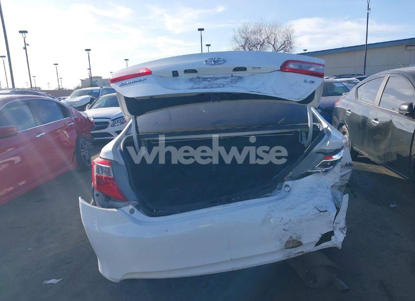 Photo 6 of 2014 Toyota Camry LE (VIN 4T4BF1FK8ER406910)