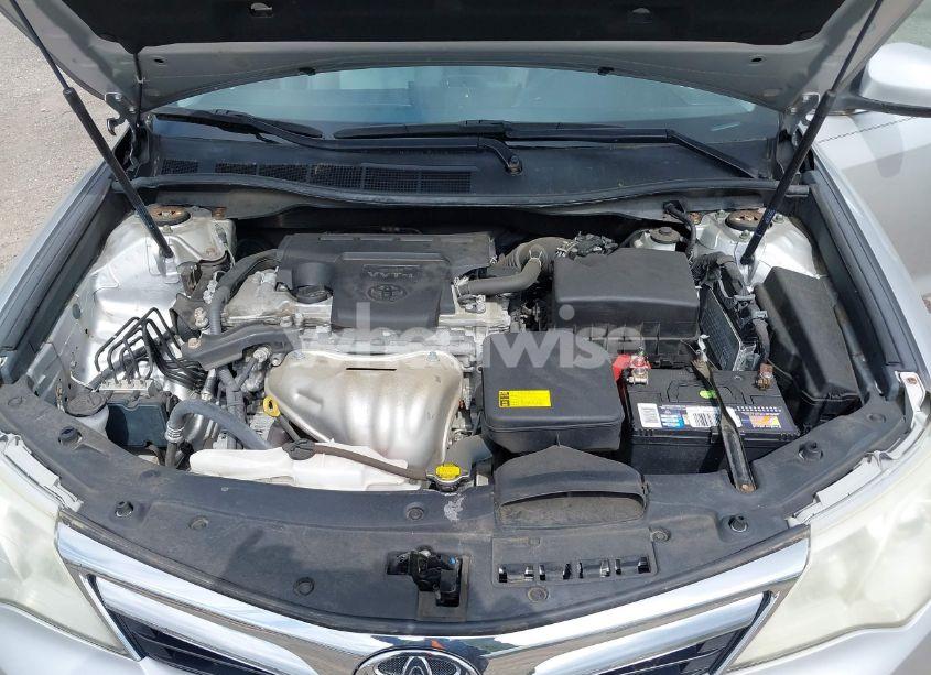 Photo 10 of 2014 Toyota Camry XLE (VIN 4T4BF1FK8ER408849)